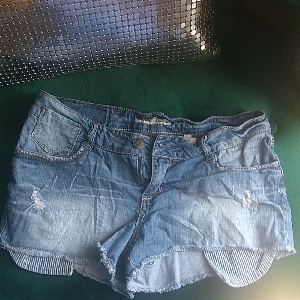 Distressed Jean cut off shorts